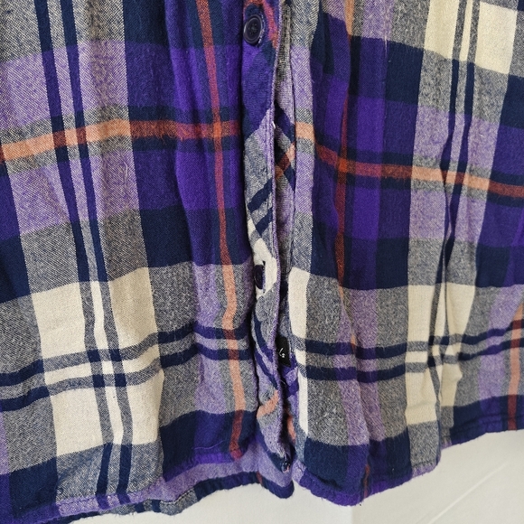 Rails Purple Red Plaid Button Up Long Sleeve Shirt Size LG women's - Picture 6 of 8